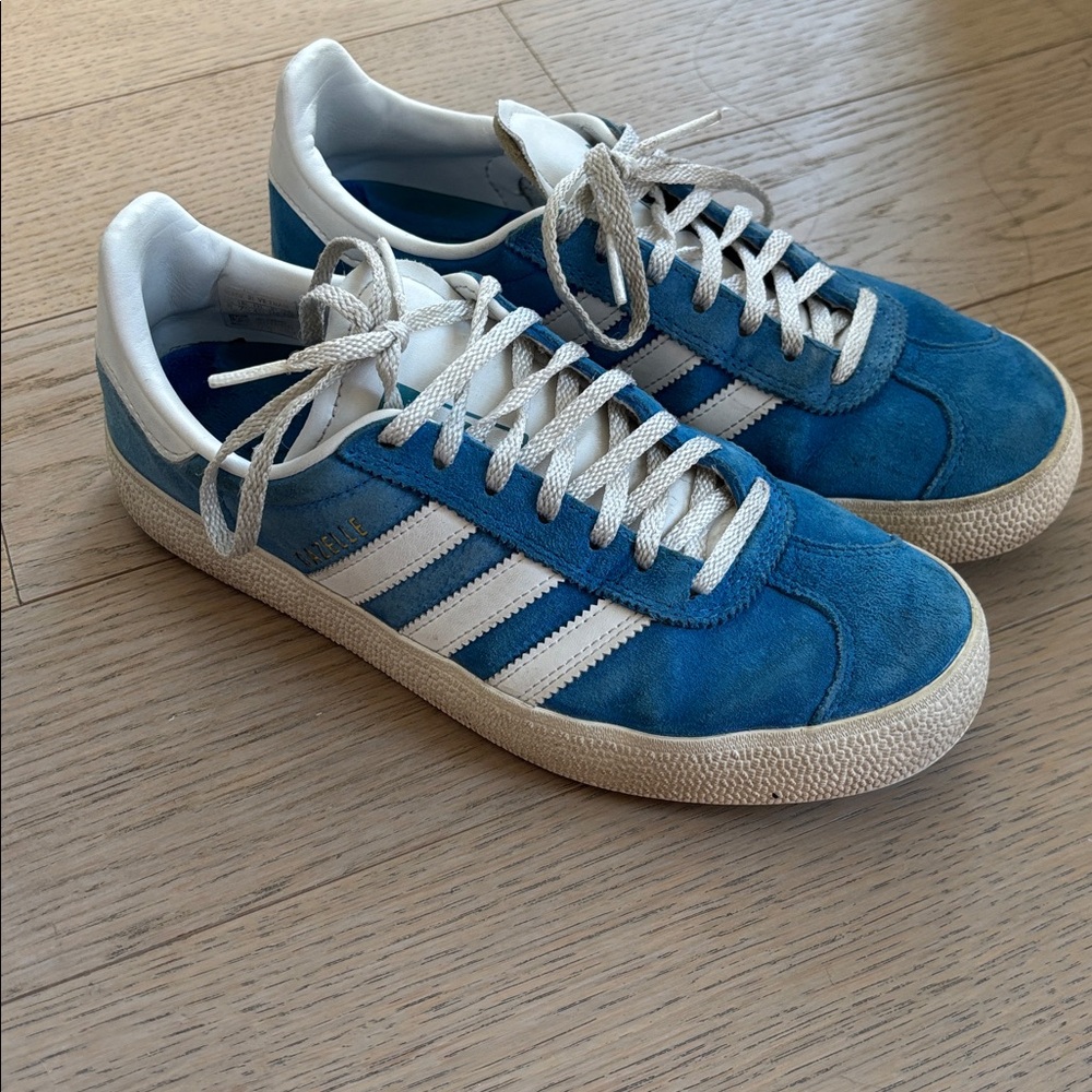Adidas Gazelle blue suede